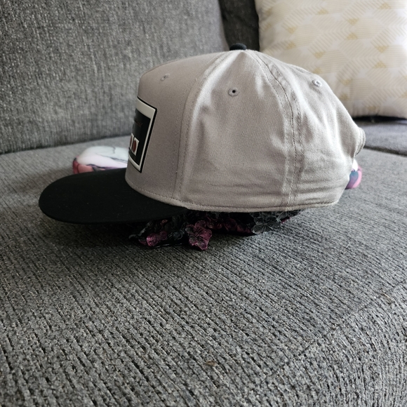 Nintendo Snapback Hat - Picture 2 of 7